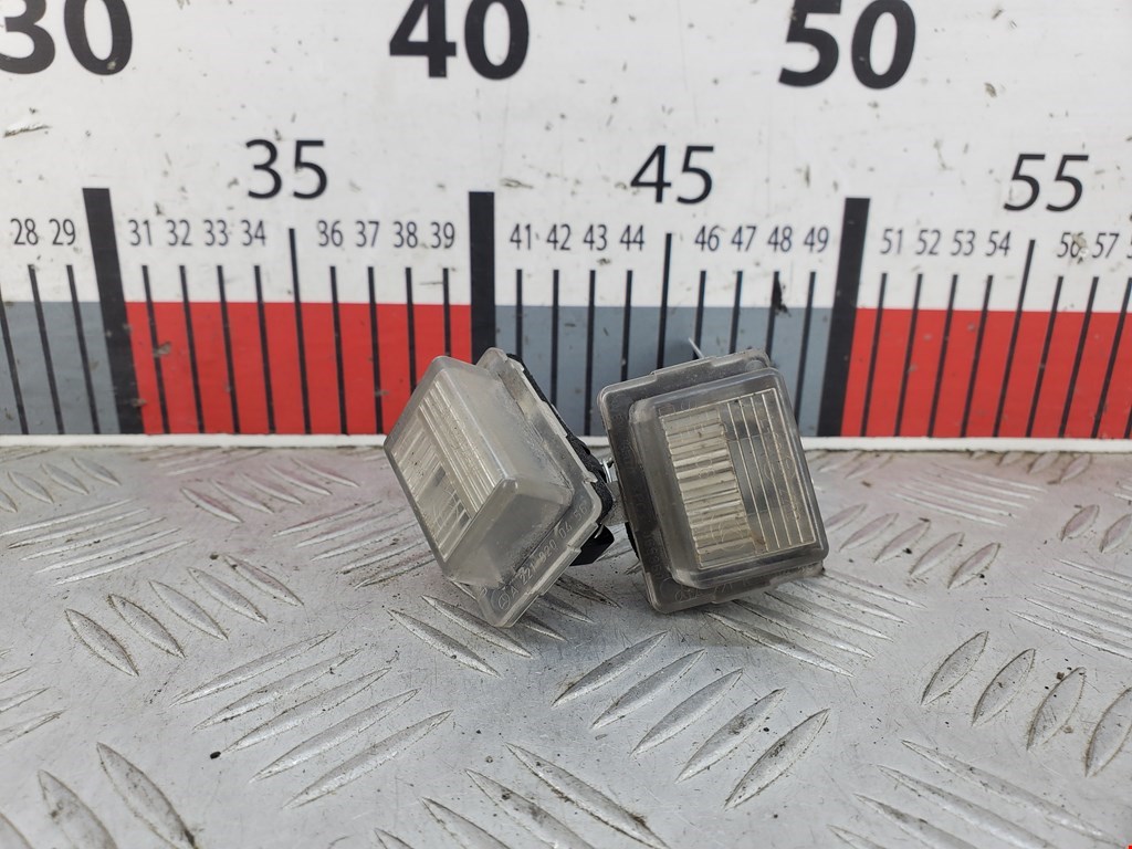 Фонарь подсветки номера MERCEDES-BENZ C-Class C-klasse W204 2007-2015