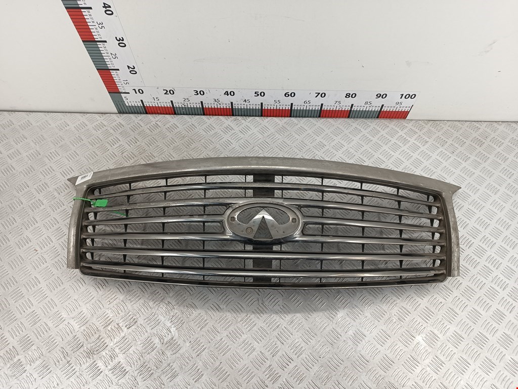 Решетка радиатора INFINITI QX56/QX80 2004-2010