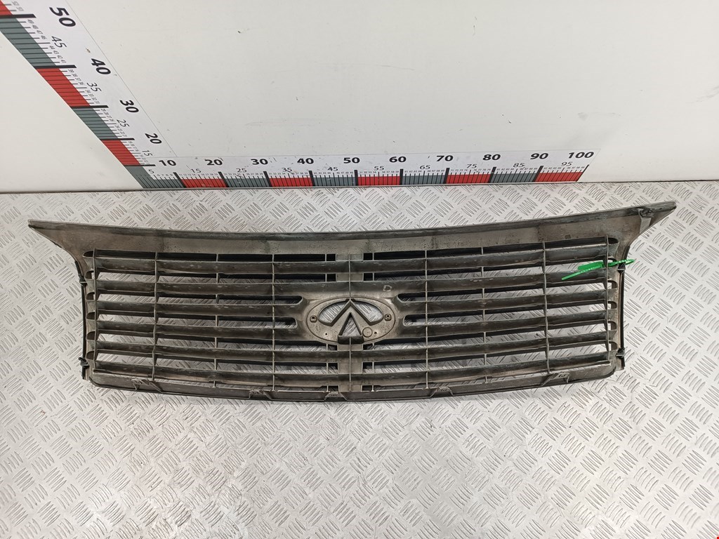 Решетка радиатора INFINITI QX56/QX80 2004-2010
