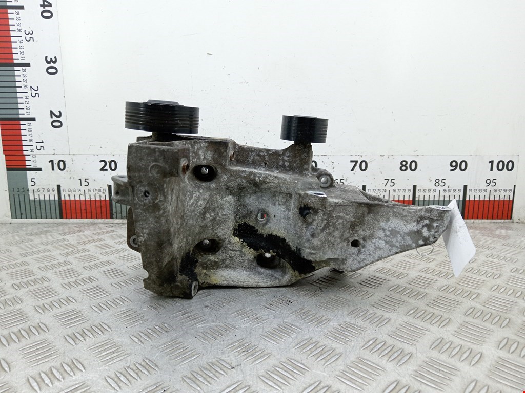 Кронштейн кондиционера BMW 3er E90/E91 2005-2012