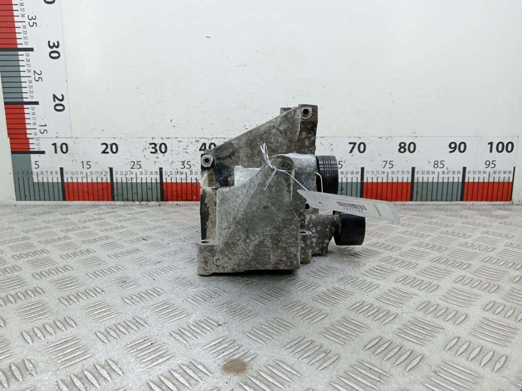 Кронштейн кондиционера BMW 3er E90/E91 2005-2012