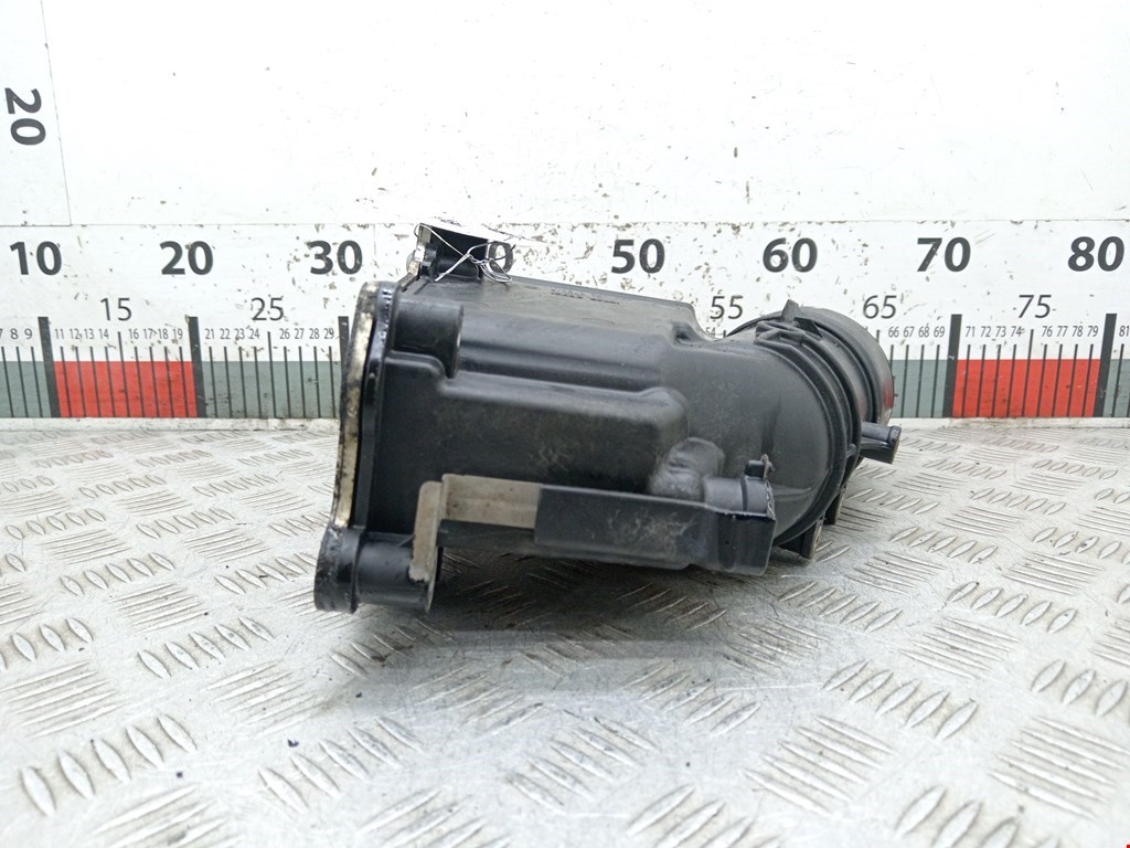 Корпус масляного фильтра BMW 3er E90/E91 2005-2012