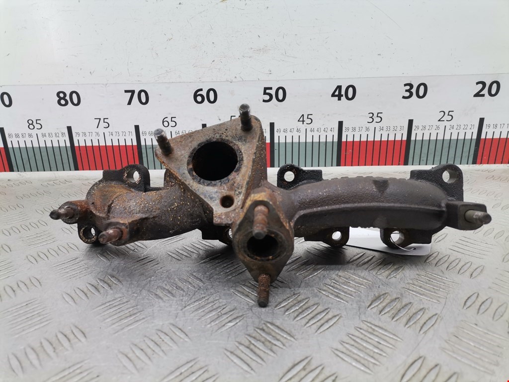 Коллектор выпускной AUDI A4 B7 2004-2007