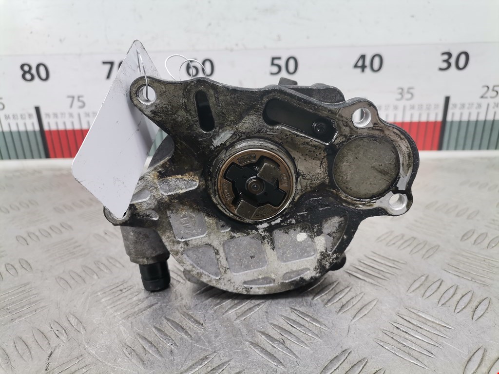 Насос вакуумный Audi A3 8P (2003-2013)