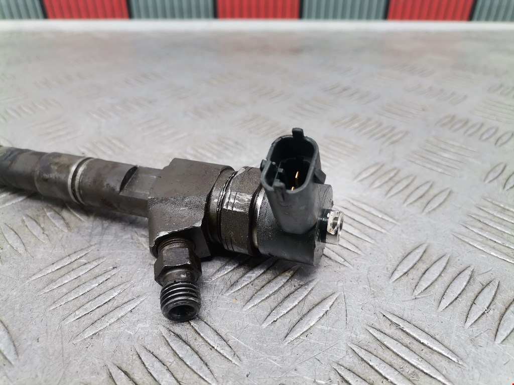 Форсунка дизельная электрическая OPEL Insignia 2008-2017