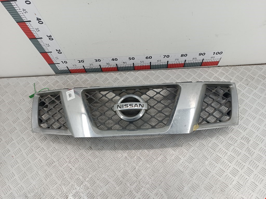 Решетка радиатора NISSAN Navara III D40 2005-2015