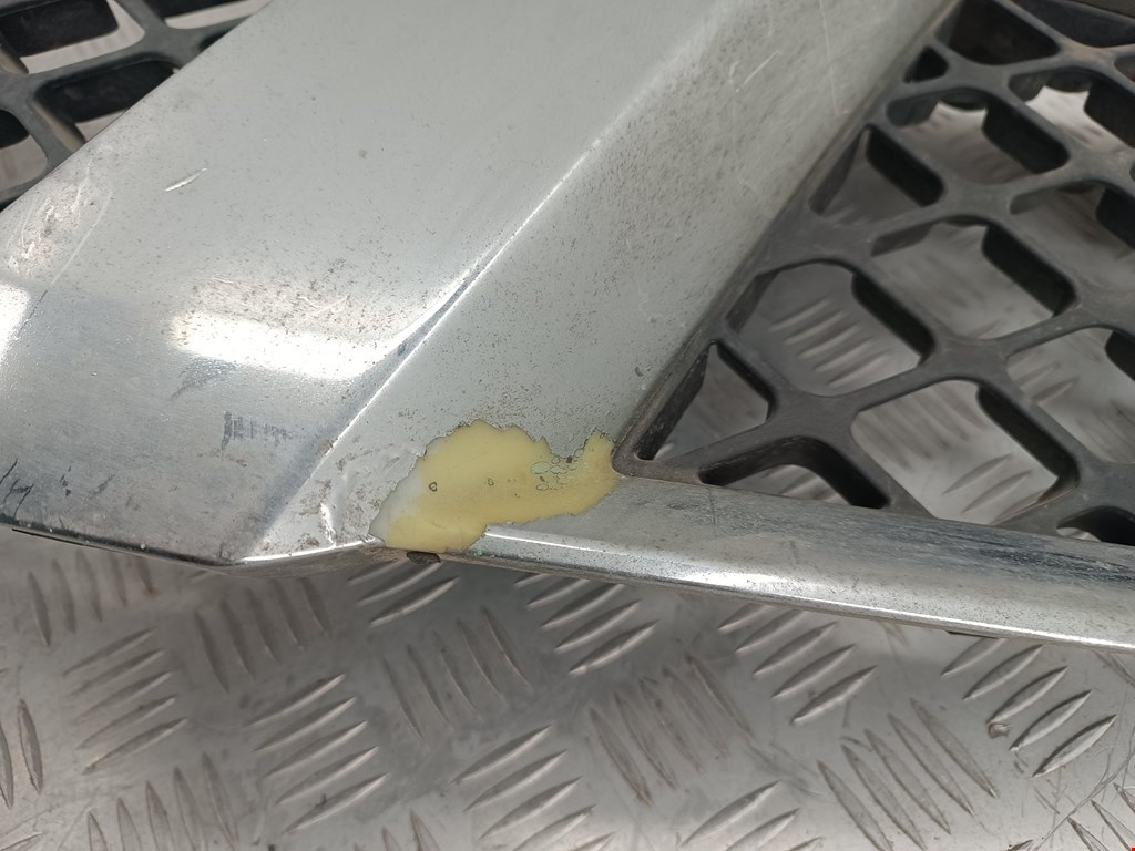 Решетка радиатора NISSAN Navara III D40 2005-2015