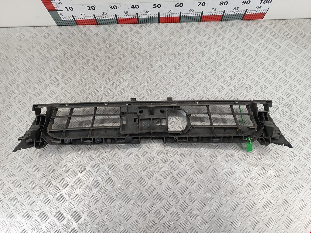 Решетка в бампер AUDI A7 4G 2010-2018