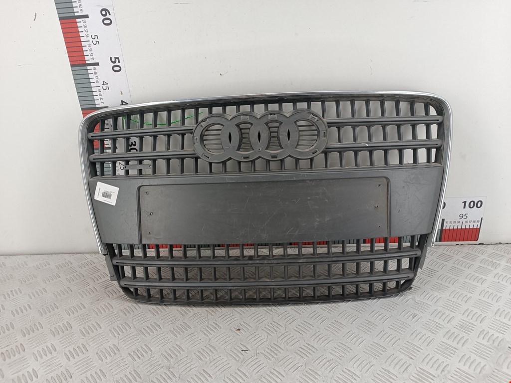 Решетка радиатора Audi Q7 4L (2005-2015)