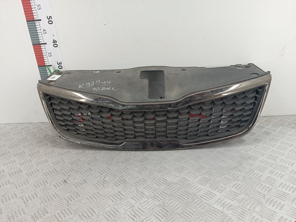 Решетка радиатора KIA Rio III 2011-2017