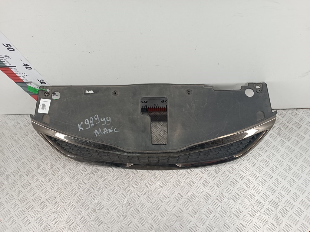 Решетка радиатора KIA Rio III 2011-2017