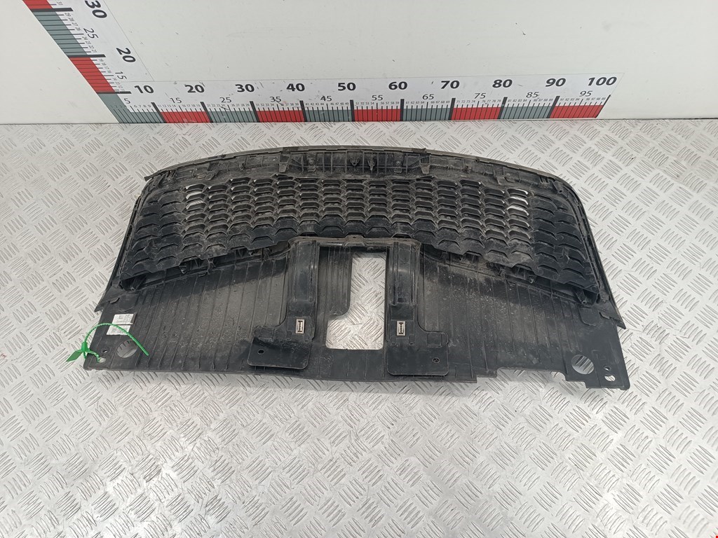 Решетка радиатора KIA Rio III 2011-2017