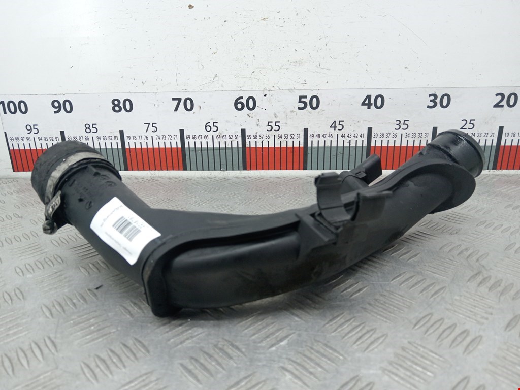 Патрубок интеркулера VOLKSWAGEN Jetta V 2005-2011