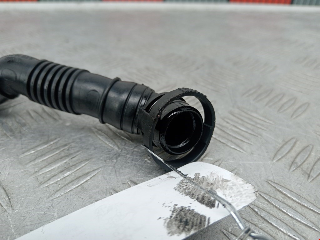 Трубка картерных газов AUDI A3 8P 2003-2013