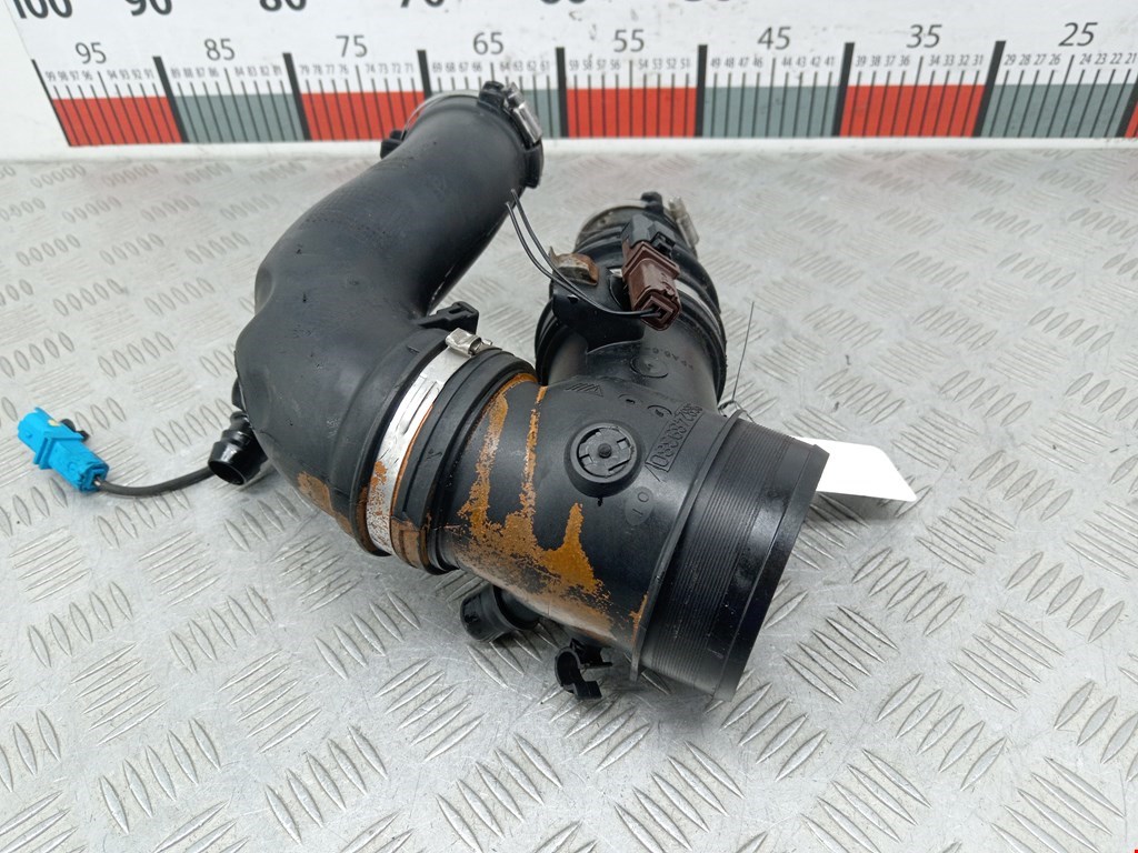 Патрубок воздушного фильтра PEUGEOT 407 2004-2010