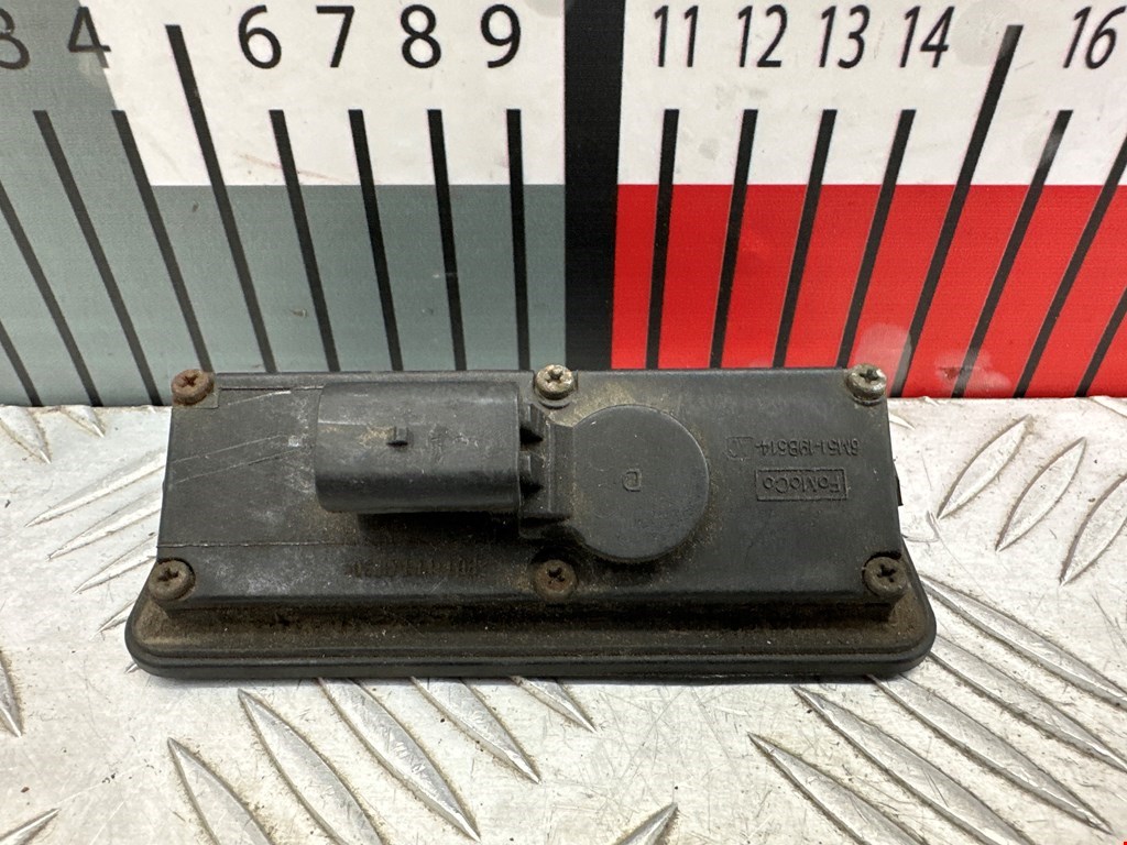 Ручка двери багажника наружная FORD Fiesta 2008-2012