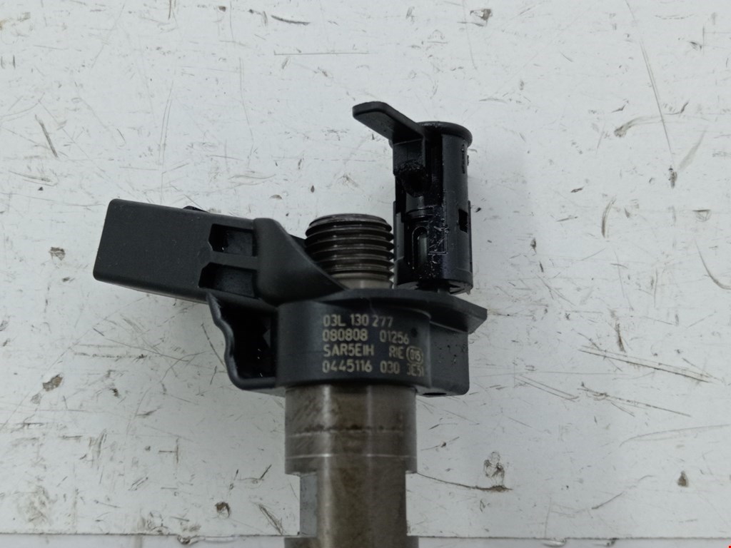 Форсунка дизельная электрическая VOLKSWAGEN Jetta V 2005-2011