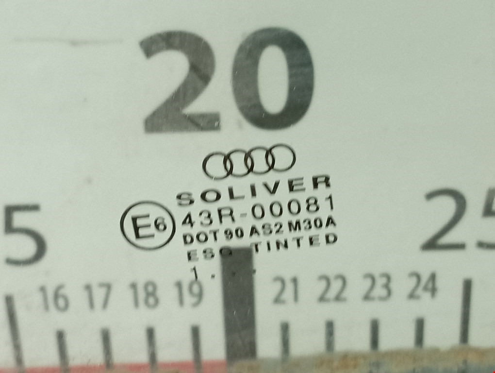 Стекло двери заднее левое AUDI A4 B6 2001-2005
