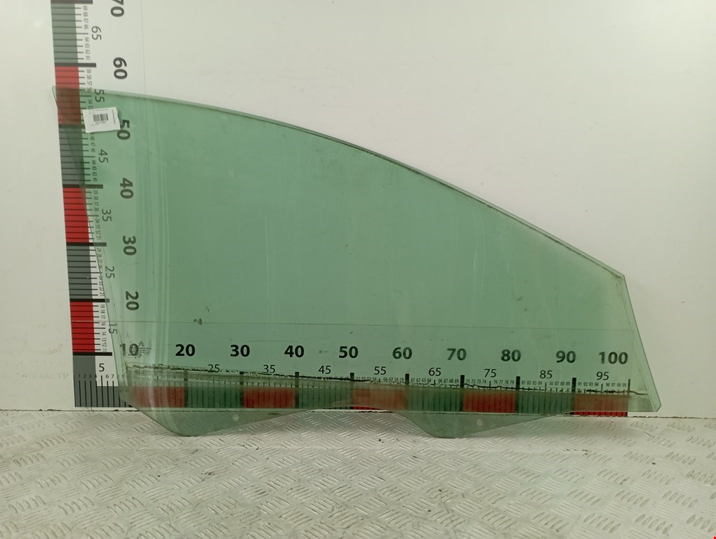 Стекло двери переднее левое CITROEN C5 I 2001-2008