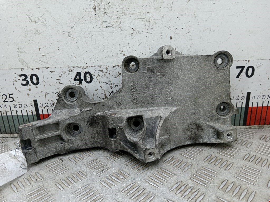 Кронштейн генератора AUDI A3 8P 2003-2013