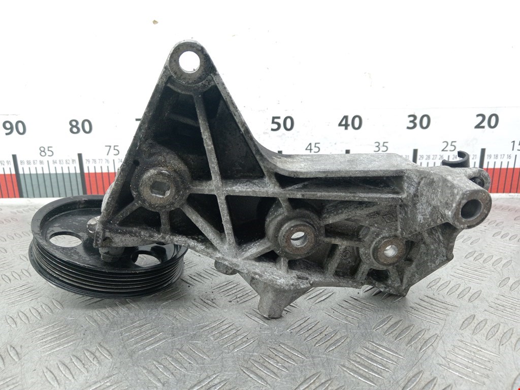 Кронштейн генератора RENAULT Megane I 1996-2002