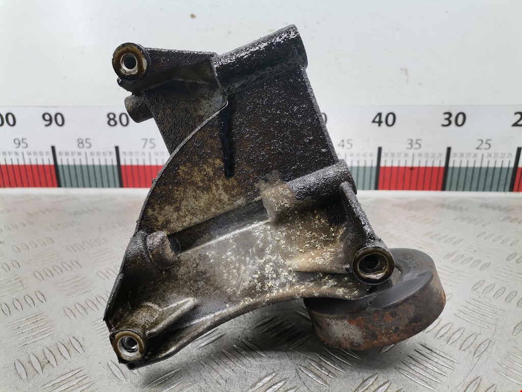 Кронштейн гидроусилителя AUDI A4 B7 2004-2007