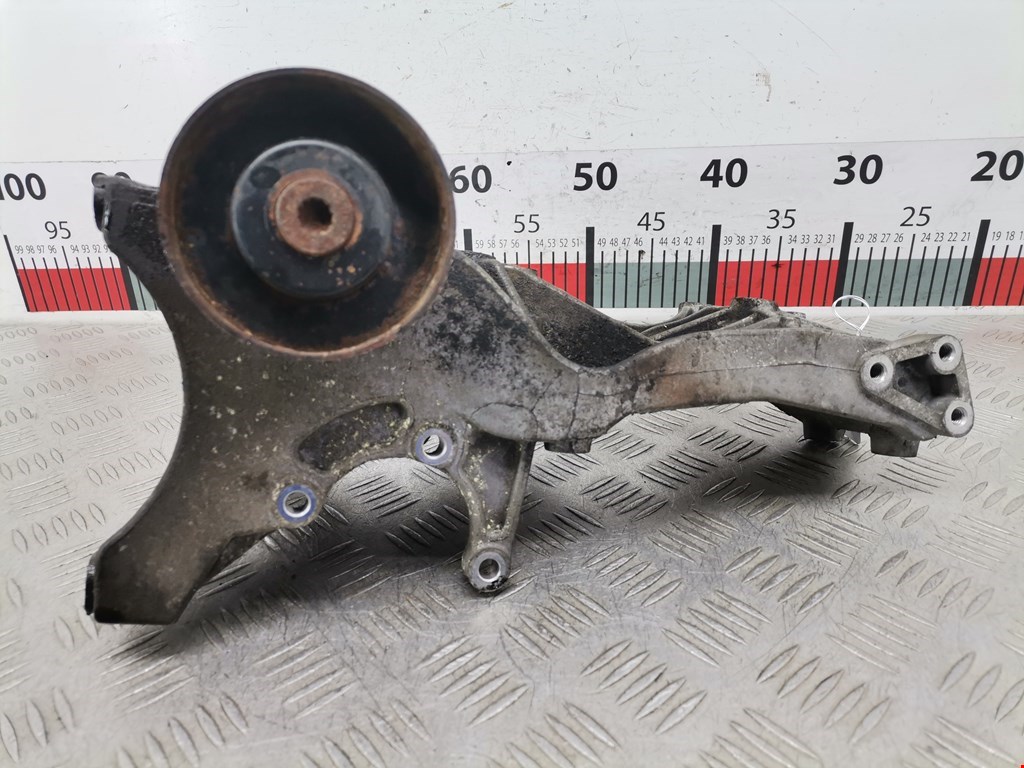 Кронштейн гидроусилителя AUDI A4 B7 2004-2007