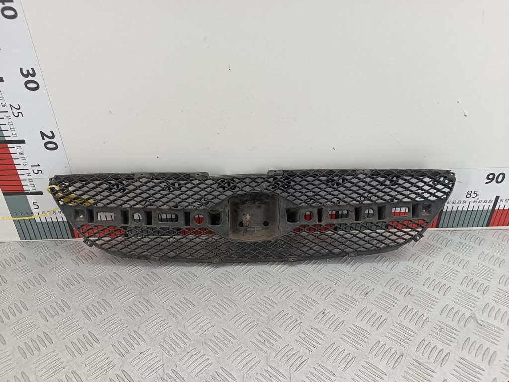 Решетка радиатора HYUNDAI Getz 2002-2011