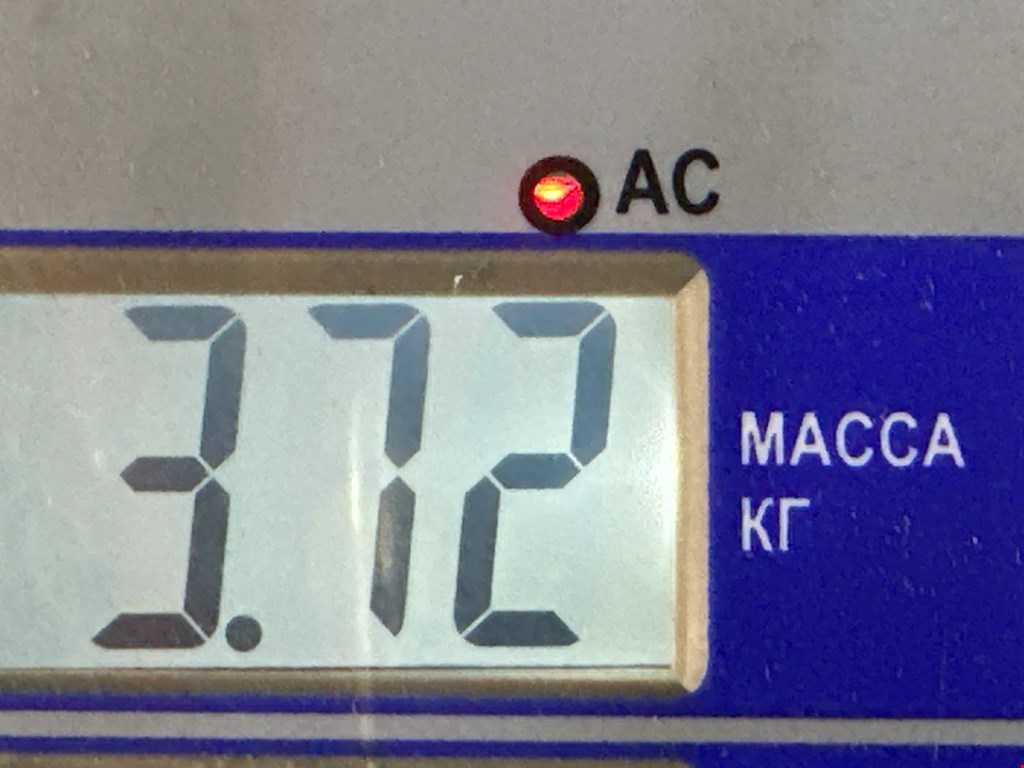 Стекло двери заднее левое VOLKSWAGEN Touareg 2002-2010