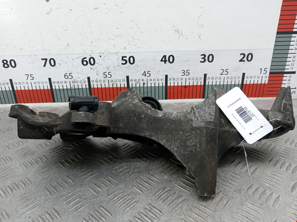 Кронштейн генератора RENAULT Megane I 1996-2002