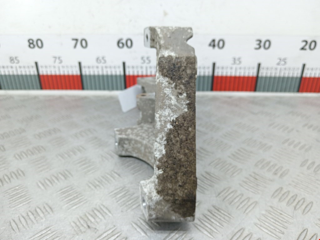 Кронштейн генератора VOLKSWAGEN Golf VI 2009-2012