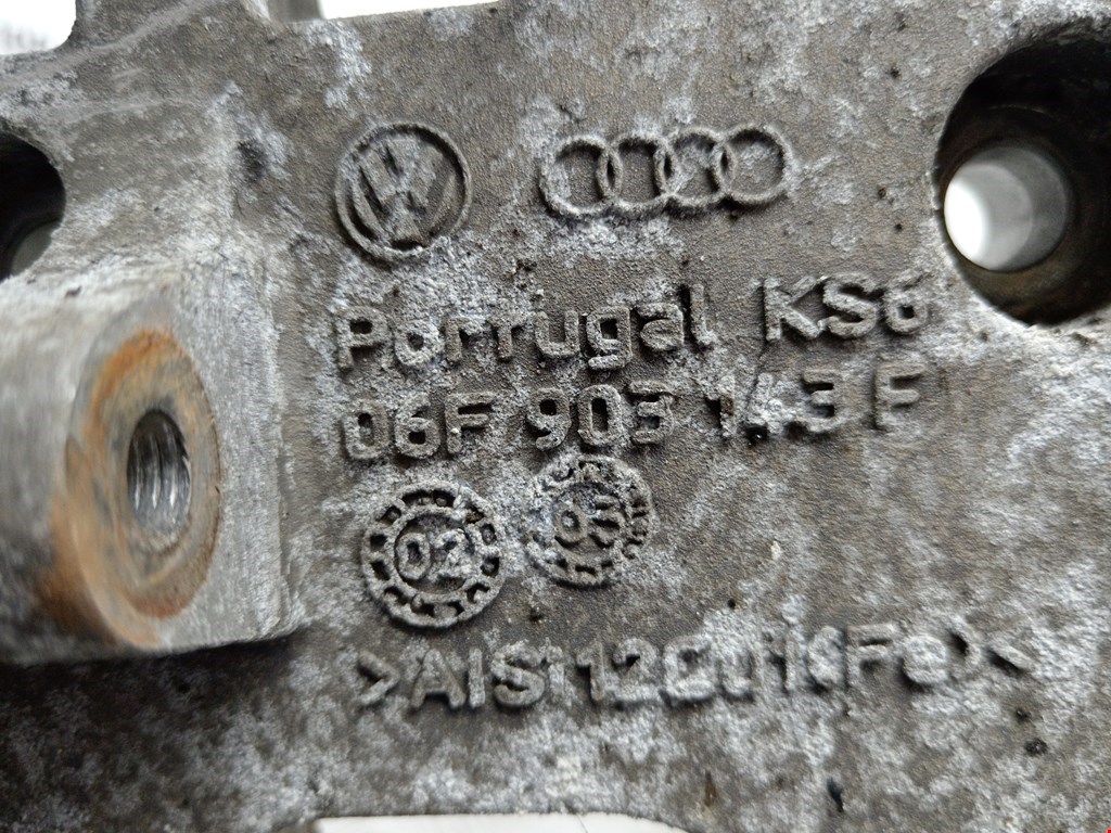 Кронштейн генератора VOLKSWAGEN Golf VI 2009-2012