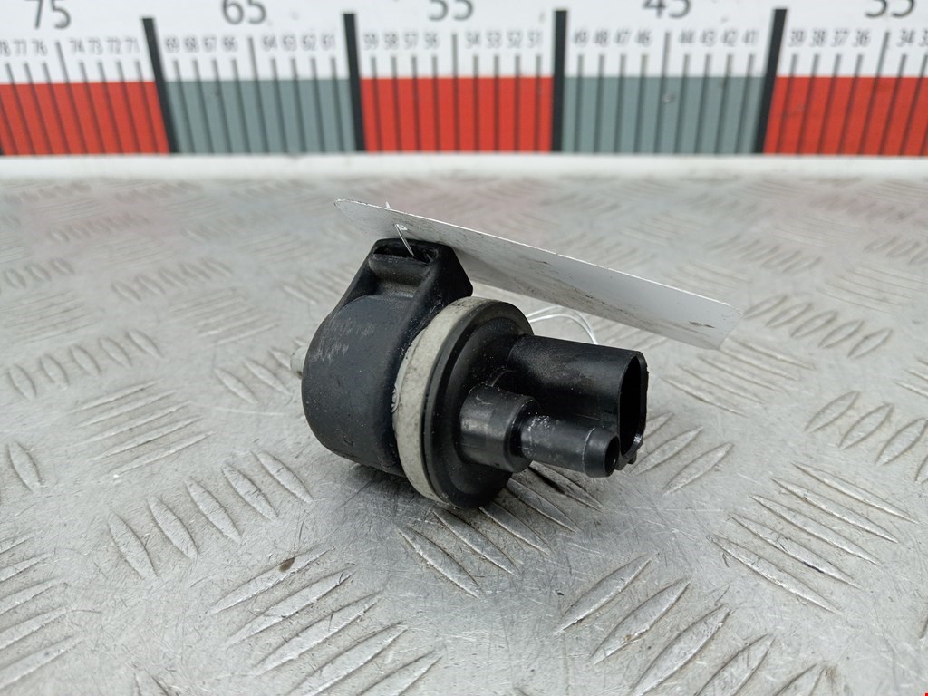 Клапан вентиляции топливного бака VOLKSWAGEN Golf VI 2009-2012