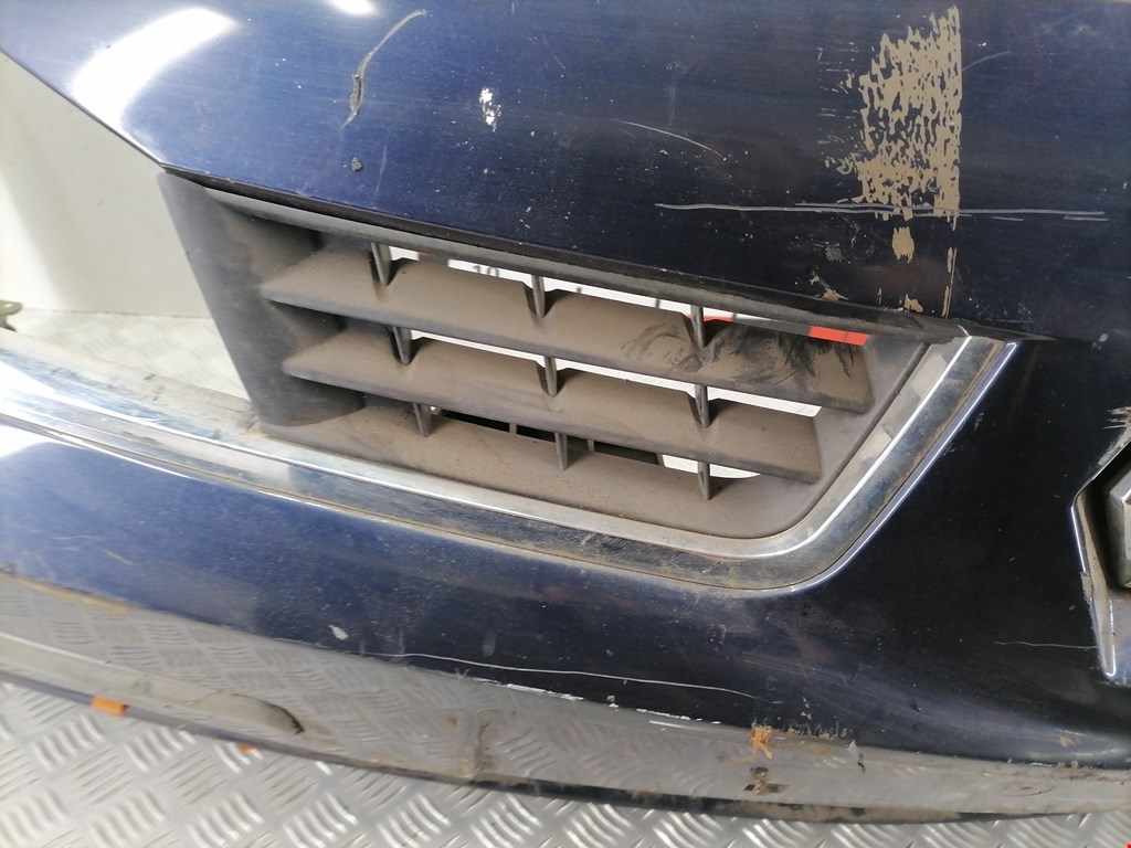 Бампер передний RENAULT Laguna 2001-2007