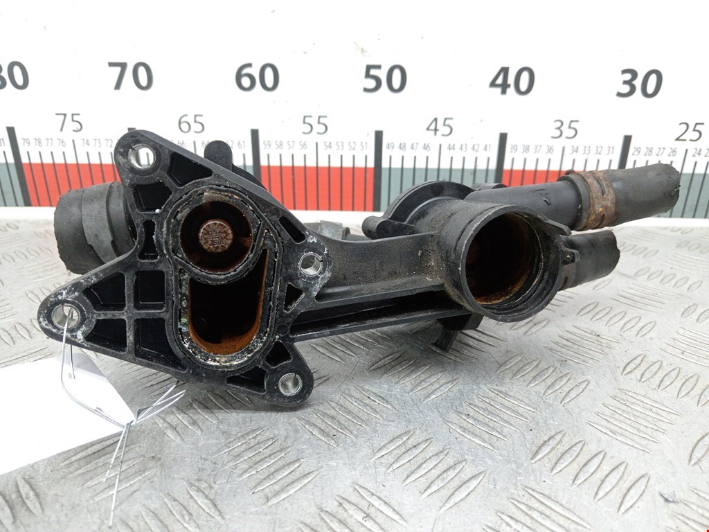 Корпус термостата VOLKSWAGEN Golf VI 2009-2012