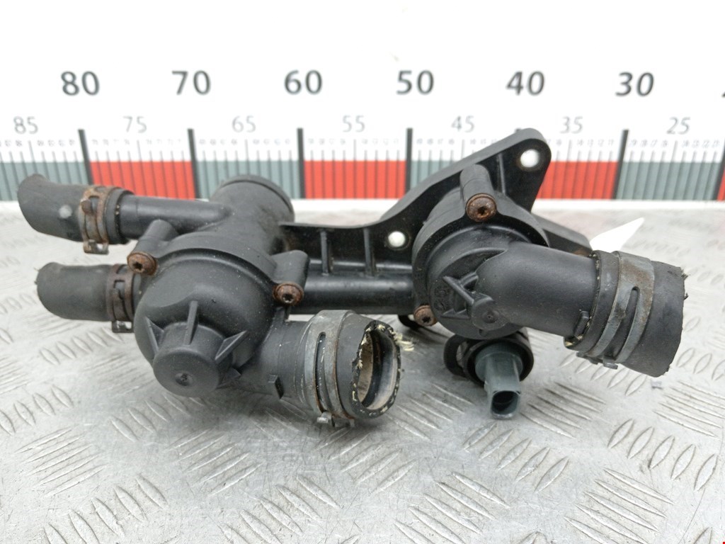 Корпус термостата VOLKSWAGEN Golf VI 2009-2012
