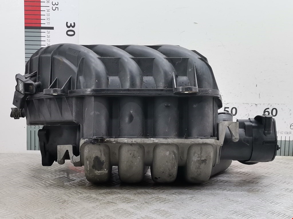 Коллектор впускной VOLKSWAGEN Golf VI 2009-2012