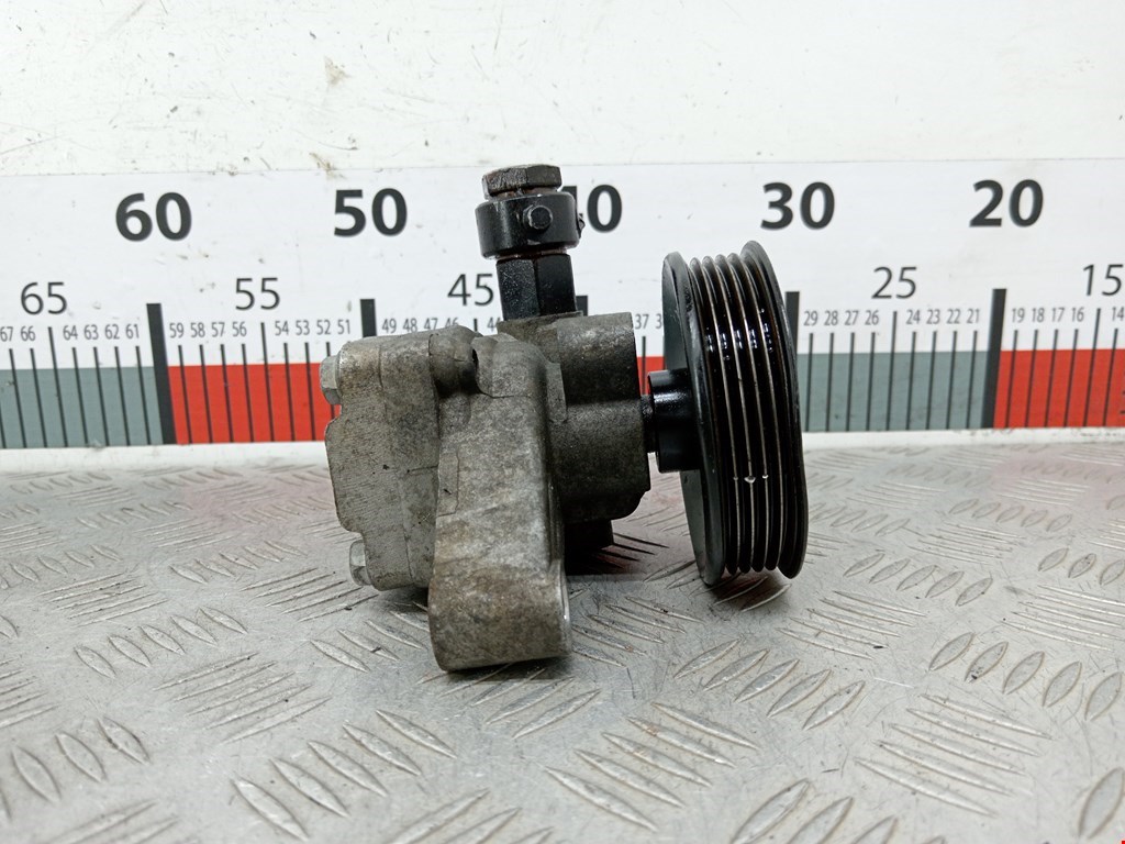 Насос гидроусилителя руля (ГУР) KIA Sorento 2002-2009