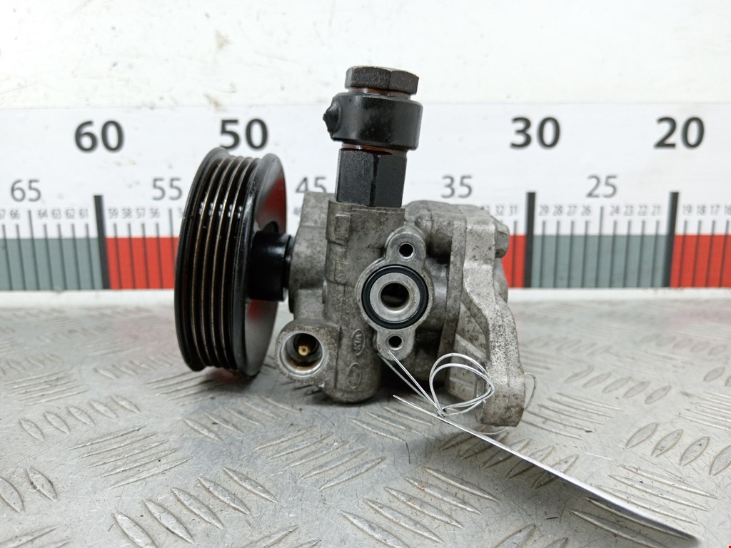 Насос гидроусилителя руля (ГУР) KIA Sorento 2002-2009