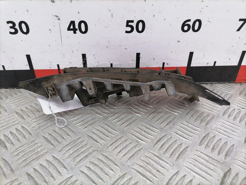 Кронштейн переднего бампера левый PEUGEOT 307 2001-2008