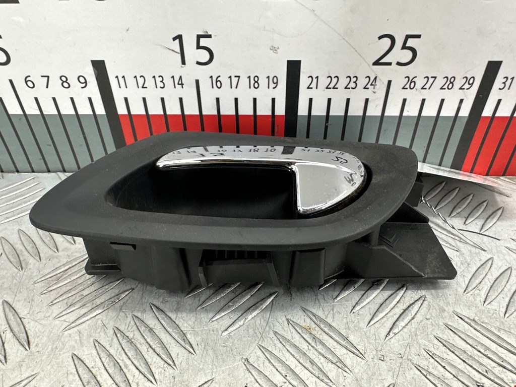 Ручка дверная задняя внутренняя левая PEUGEOT 308 2007-2015