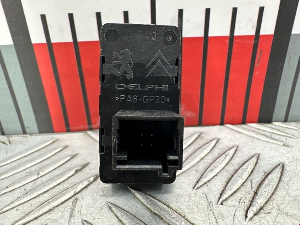 Кнопка стеклоподъемника PEUGEOT 308 2007-2015