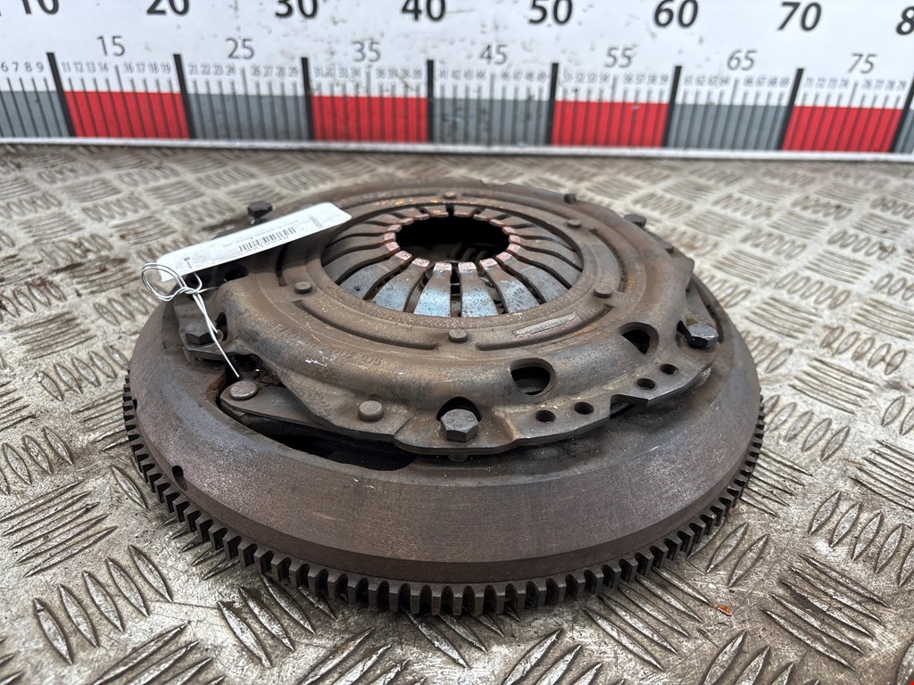 Маховик (демпфер сцепления) OPEL Astra H/Family 2004-2015