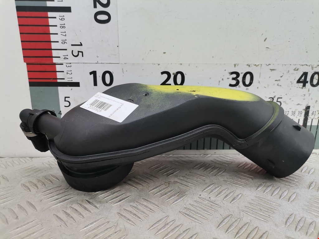 Патрубок воздушного фильтра AUDI A4 B6 2001-2005