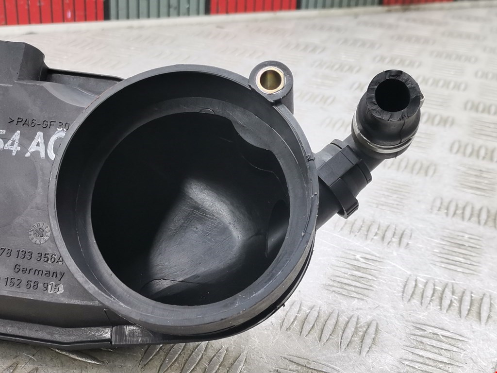 Патрубок воздушного фильтра AUDI A4 B6 2001-2005