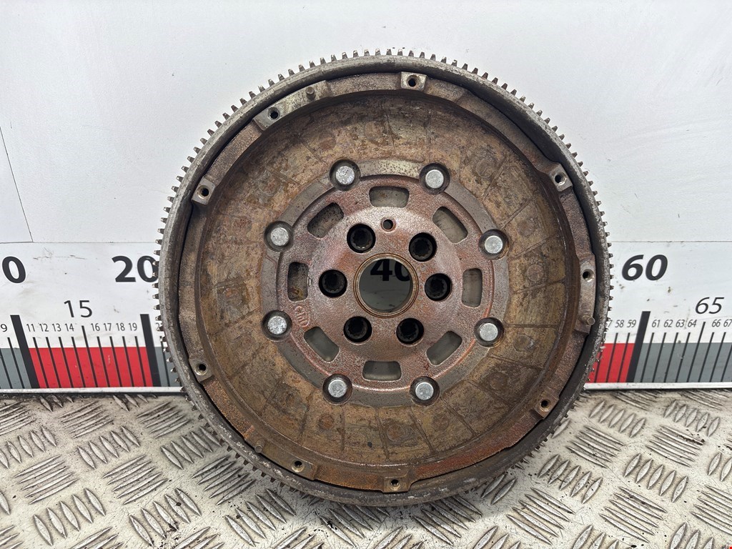 Маховик (демпфер сцепления) VOLKSWAGEN Golf V 2003-2009