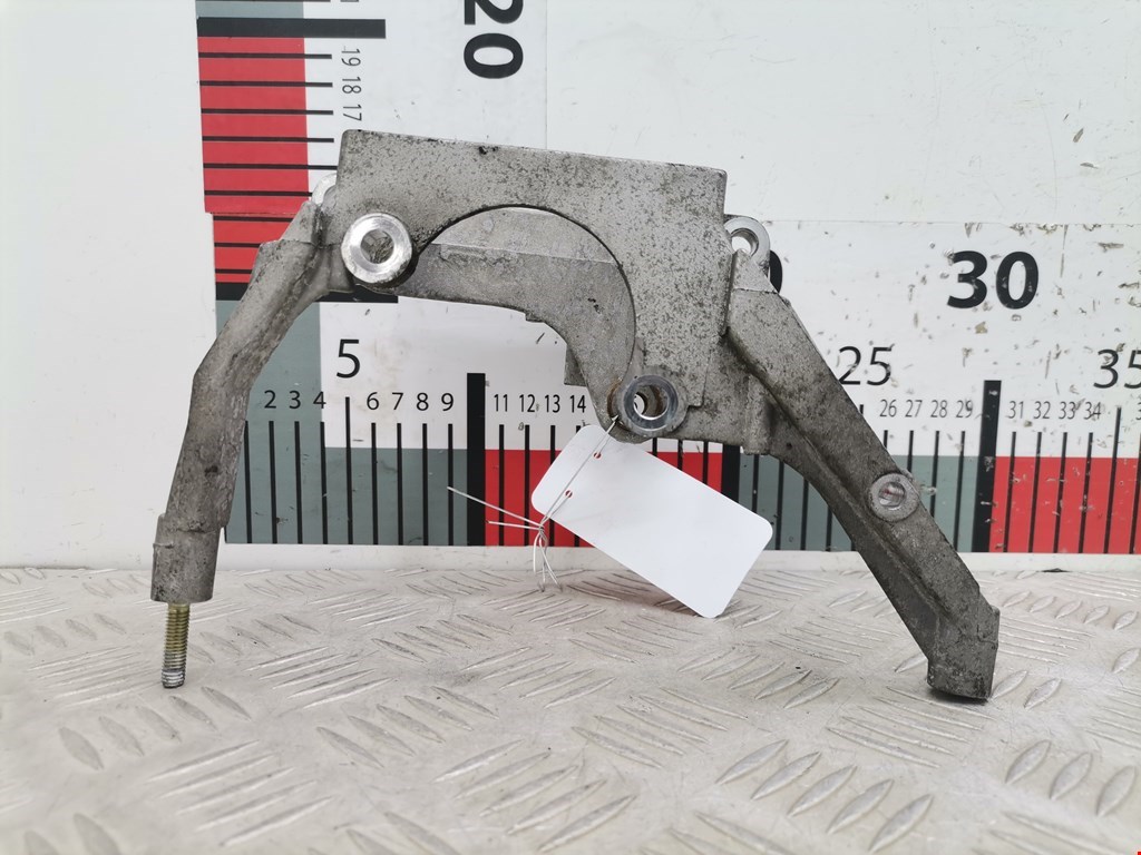 Кронштейн гидроусилителя AUDI A4 B6 2001-2005