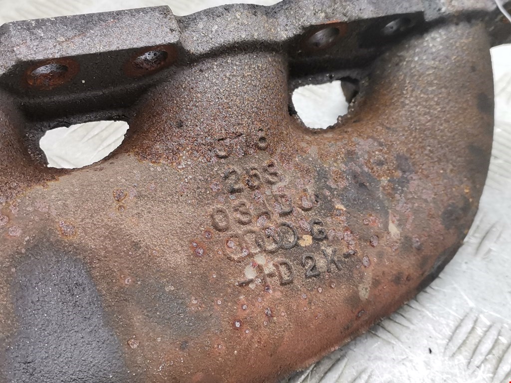 Коллектор выпускной AUDI A4 B6 2001-2005