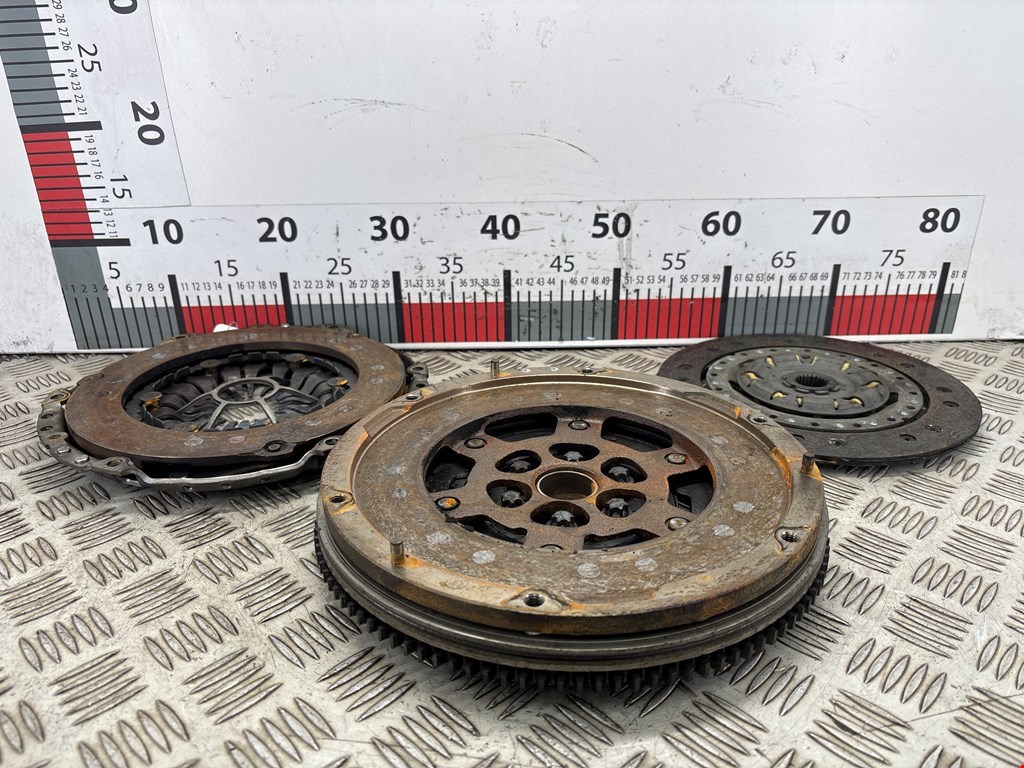 Маховик (демпфер сцепления) FORD Mondeo III 2000-2007