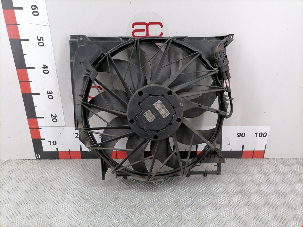 Вентилятор радиатора основного BMW X3 E83 2003-2010